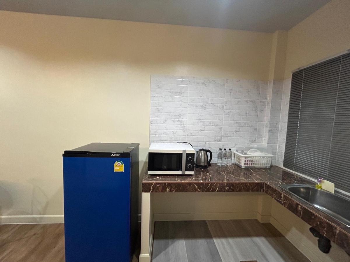 Triple J Hometel Bãi biển Bang Tao Ngoại thất bức ảnh