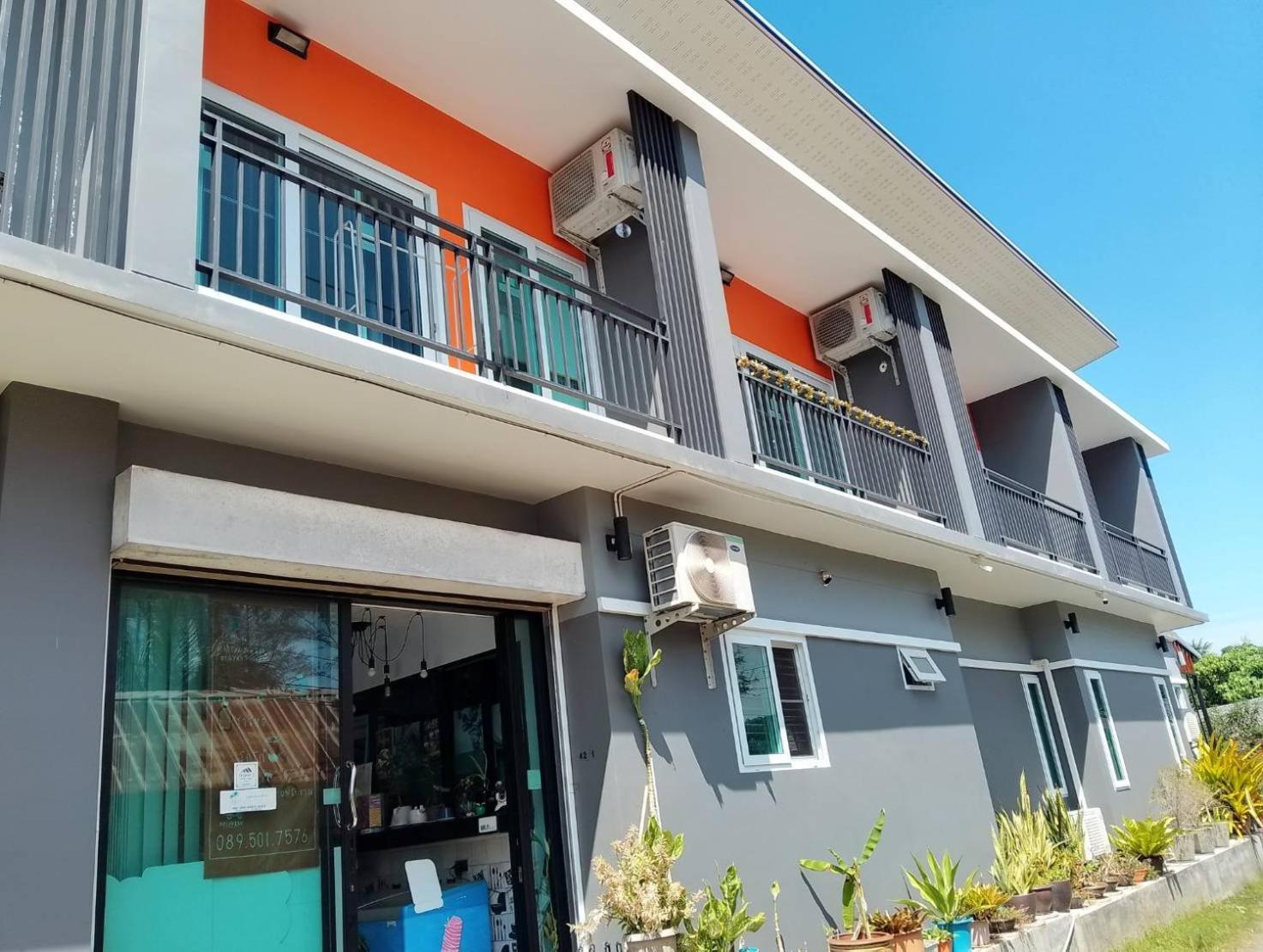 Triple J Hometel Bãi biển Bang Tao Ngoại thất bức ảnh